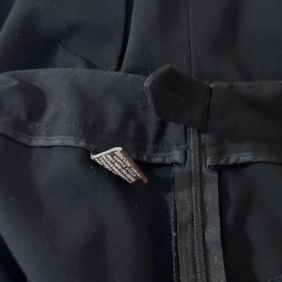 Ruffle Front Black Adrienne Vittadini Skirt Size 8 - Picture 6 of 6